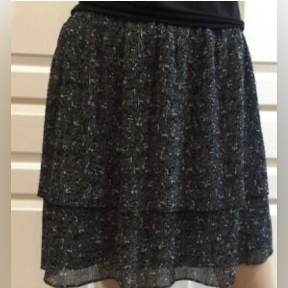 Chelsea 28 Tiered Lined Skirt, size M